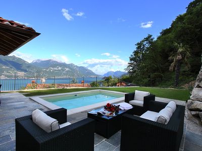 Veranda und Terrasse beim Pool