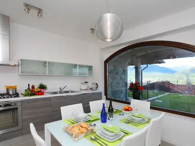 Küche und Essbereich