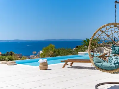 NEU! Seaview Villa Nocturno mit 4 Schlafzimmern mit eigenem Bad, privatem 35 m2 großem Infinity-Pool mit Hydromassage