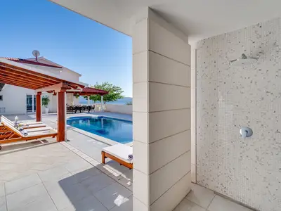 Outdoor shower and toilet
