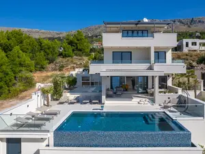 Villa für 10 Personen (360 m²) in Podstrana