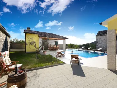 Villa für 10 Personen (124 m²) in Lovinac 5/10