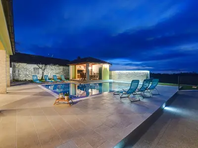 Villa für 10 Personen (124 m²) in Lovinac 6/10