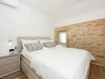 Villa für 10 Personen (124 m²) in Lovinac 3/10