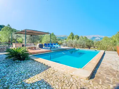 PoolOfHouse