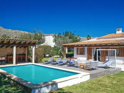 PoolOfHouse