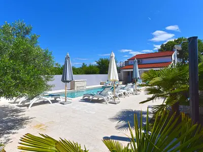 Villa für 10 Personen (150 m²) in Pomer 1/10