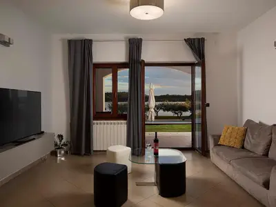 Villa für 14 Personen (312 m²) in Pomer 8/10