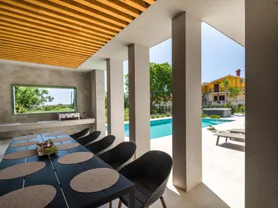 Villa für 8 Personen (336 m²) in Pomer 10/10
