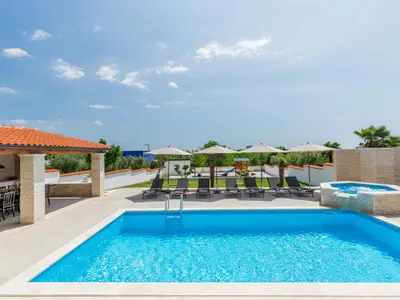 Villa für 12 Personen (305 m²) in Poreč 7/10