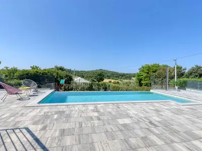 Villa für 6 Personen (170 m²) in Dračevac 7/10