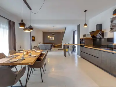 Villa für 6 Personen (170 m²) in Dračevac 1/10