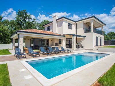 Villa für 9 Personen (200 m²) in Poreč 1/10