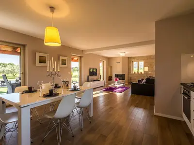 Villa Danelon ist ein idealer Ort für Entspannung in der Nähe der Stadt Poreč.
