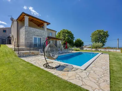 Villa für 10 Personen (200 m²) in Poreč 1/10