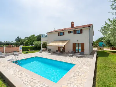 Villa für 9 Personen (200 m²) in Poreč 3/10