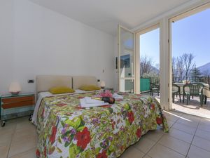 23706039-Villa-8-Porlezza-300x225-4