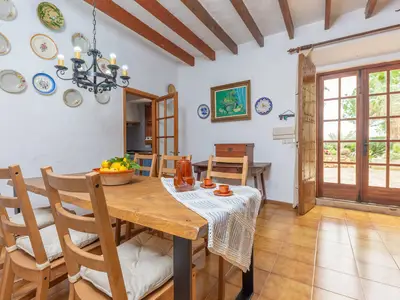 DiningRoom