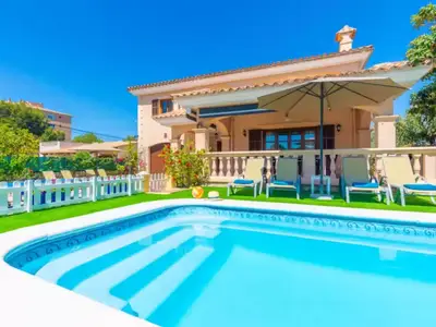 PoolOfHouse