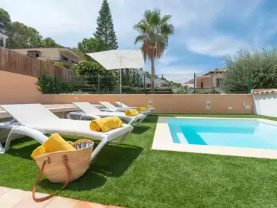 PoolOfHouse