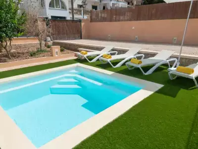 PoolOfHouse