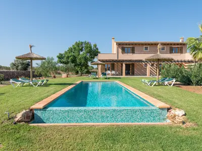 PoolOfHouse