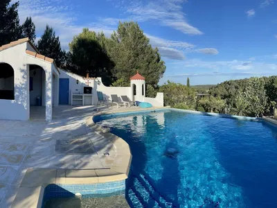 PoolOfHouse
