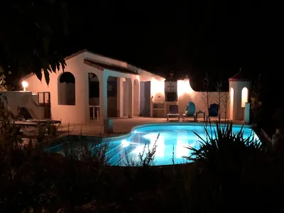 PoolOfHouse
