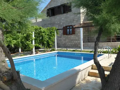 Villa für 10 Personen (140 m²) in Povlja 6/10