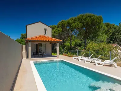 Villa für 4 Personen (90 m²) in Premantura 10/10