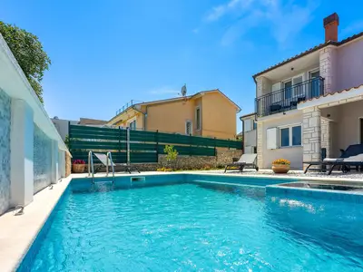 Villa für 8 Personen (160 m²) in Premantura 9/10