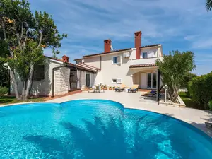 Villa für 9 Personen (280 m²) in Premantura