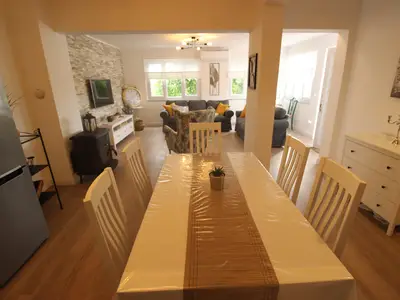 DiningRoom