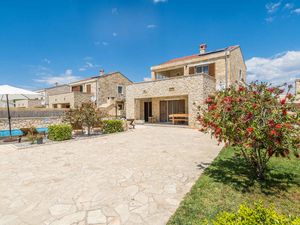 23957970-Villa-6-Privlaka-300x225-4