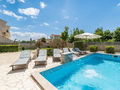 Villa für 6 Personen (130 m²) in Privlaka 3/10