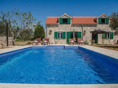 Villa für 8 Personen (100 m²) in Privlaka 5/10