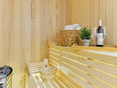 Villa für 8 Personen (200 m²) in Privlaka 4/10