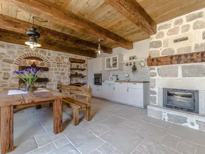 Villa für 8 Personen (100 m²) in Privlaka 4/10