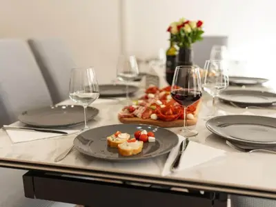 DiningRoom