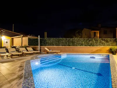 Villa für 16 Personen (360 m²) in Pula (Istarska) 7/10
