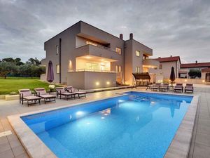 Villa für 14 Personen (400 m²) in Pula (Istarska)