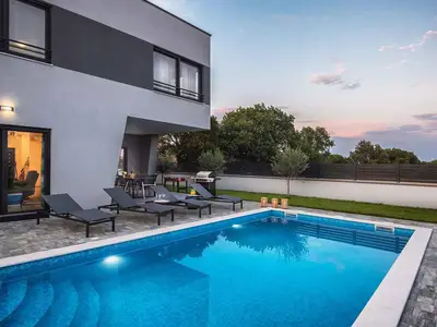 Villa für 8 Personen (258 m²) in Pula (Istarska) 4/10