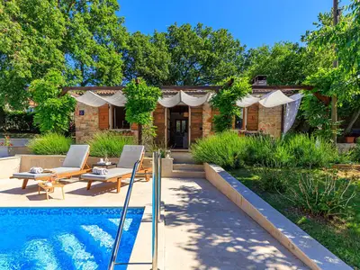Villa für 2 Personen (49 m²) in Pula (Istarska) 4/10