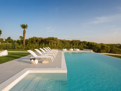 PoolOfHouse
