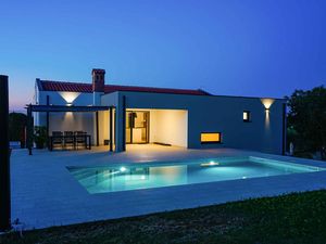 Villa für 6 Personen (200 m²) in Pula (Istarska)