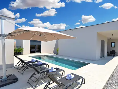 Villa für 4 Personen (115 m²) in Pula (Istarska) 1/10