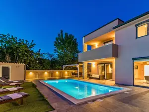 Villa für 9 Personen (200 m²) in Pula (Istarska)