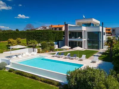 Villa für 8 Personen (335 m²) in Pula (Istarska) 4/10