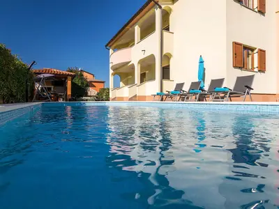 Villa für 14 Personen (240 m²) in Pula (Istarska) 2/10