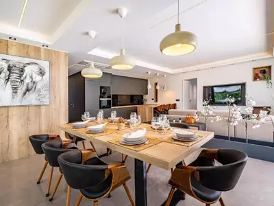DiningRoom